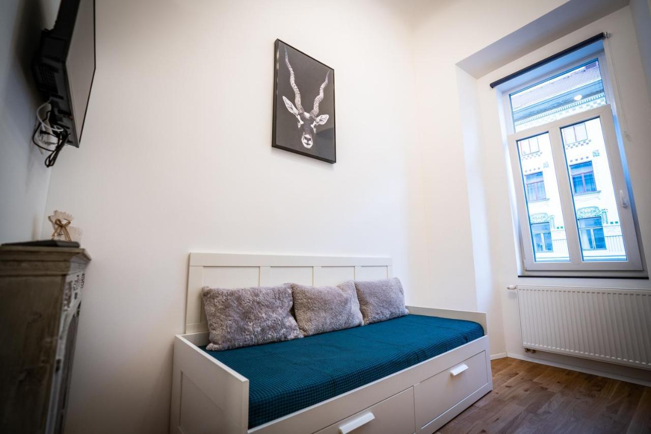 Rhino Studios Ljubljana Eksteriør billede